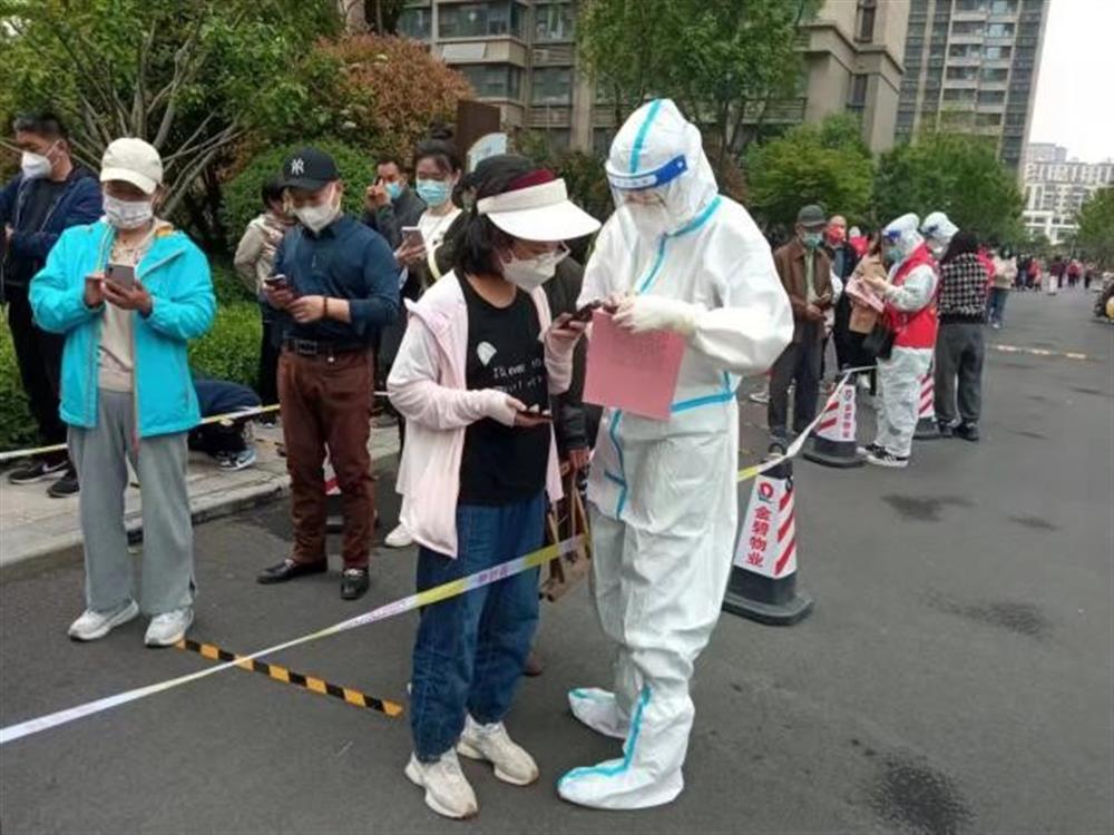 產發(fā)戰(zhàn)疫 |黨員沖在前！齊魯化纖筑牢“紅色”抗疫防線